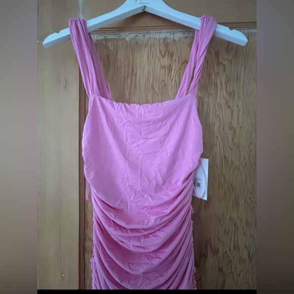 NWT Runaway the Label CARLY MAXI DRESS - BUBBLEGUM size Small - Picture 5 of 13